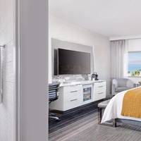 Panoramic King Room