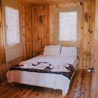 Deluxe Double Room (2 Adults + 1 Child)