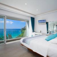 Villa with Sea View
