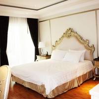 Номер-студия с кроватью размера «king-size»