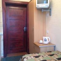 Single Room with Shared Bathroom