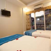 Deluxe Twin Room with Balcony