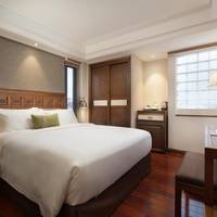 Deluxe Double Room with Window