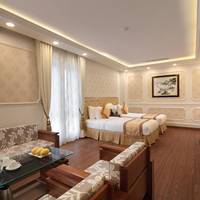 Junior Suite with City View
