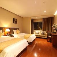 Superior Twin Room with City View