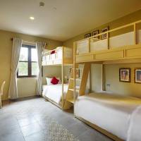Family Room with Bunk Beds - 2 Cable Car Tickets Included
