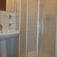 Economy Quadruple Room with Shared Bathroom