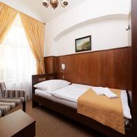 Single Room with Shared Bathroom