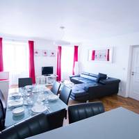 Luxury Two-Bedroom Apartment with City View