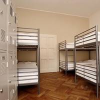 Кровать в общем номере