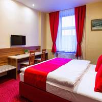 Double or Twin Room with Private Bathroom