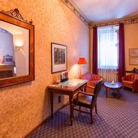 Junior Suite (2 Adults)