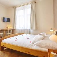 Double Room with Spa Bath and Extra Bed