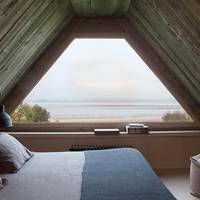 One-Bedroom Cottage with Sea View