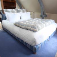 Duplex Apartment - 2 Bedrooms.