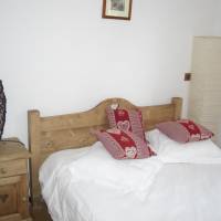 One-Bedroom Apartment (3 Adults)