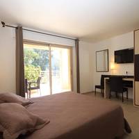 Studio (2 Adults)