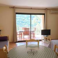 Studio (3-4 adults)