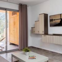 One-Bedroom Apartment with Terrace and Panoramic View