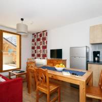 One-Bedroom Apartment (5 Adults)