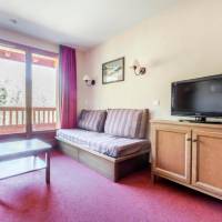 Select Three-Bedroom Apartment (9 People)