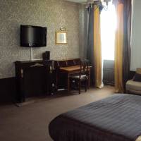 Family Room (4 Adults)