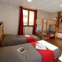 Quadruple Room with Private Bathroom