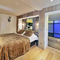 Suite - Mountain View