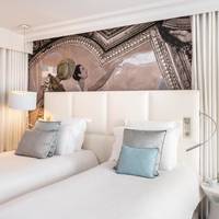 Superior King Room with Inner Courtyard View - Bathtub or Shower