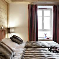 One-Bedroom Apartment with Spa Access (4 Adults)