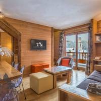 Three-Bedroom Duplex Apartment (6-8 Persons)