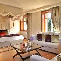 Junior Suite with Garden View
