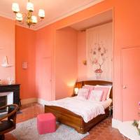 Deluxe Double Room (2 Adults + 1 Child)