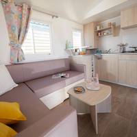 Mobile Home 6 Adults
