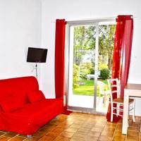 Apartment (2-3 Adults)