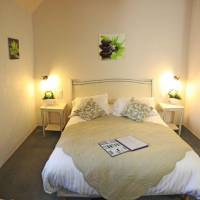 Single Room (1 Person)