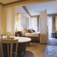 Villa Room