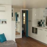 Bungalow - Water Front 