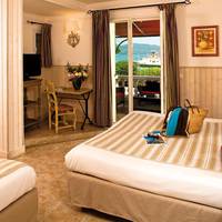 Triple Room with Sea View