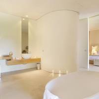 2 bedrooms Luxury Suite 