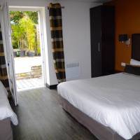 Triple Room with Terrace and Garden