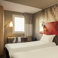 Standard Twin Room with 2 single beds