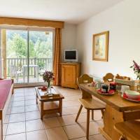 One-Bedroom Apartment (4 Adults)