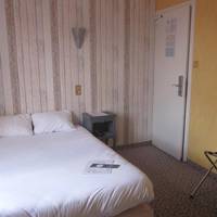 Double Room with Street View