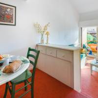 Studio (2-3 Adults)