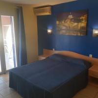 One-Bedroom Apartment (2 Adults + 2 Children)