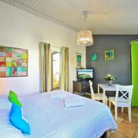 Studio (2 Adults)