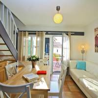 House  (4 Adults)
