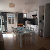 House (6 Persons)