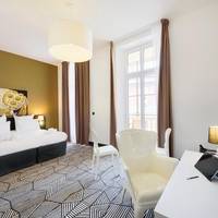Studio double bed